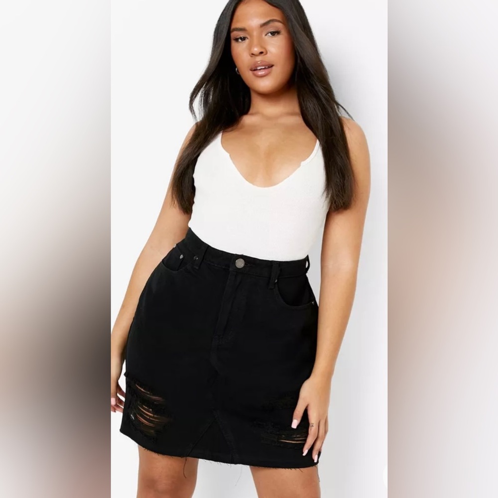 Plus Black Western Distressed Denim Skirt